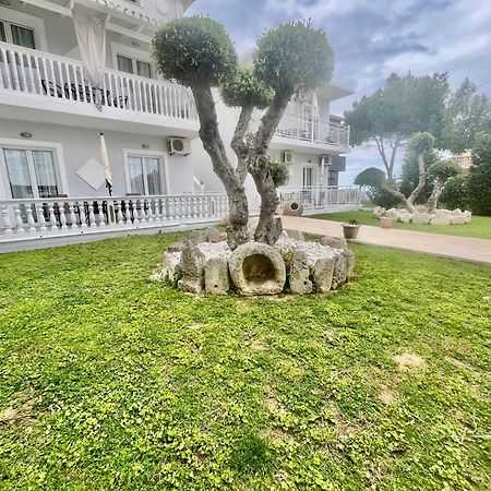 Villa Antonis Deluxe Apartments 阿莫迪 外观 照片