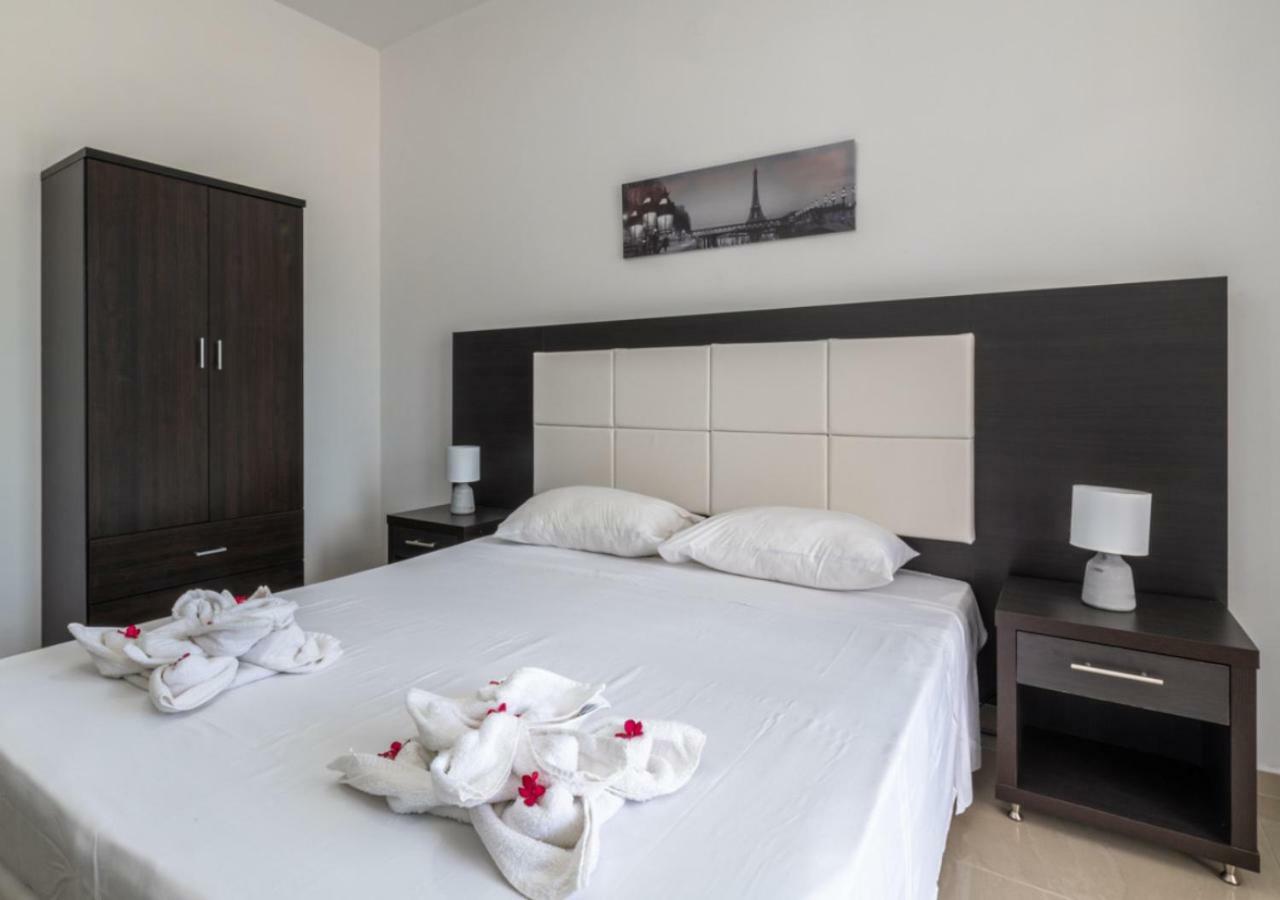 Villa Antonis Deluxe Apartments 阿莫迪 外观 照片